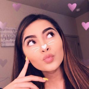 Meet your Posher, Jasmin